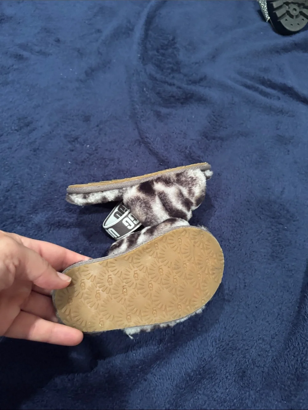 UGG Kids Faux-Fur Leopard Slide Slippers in Brown/Black